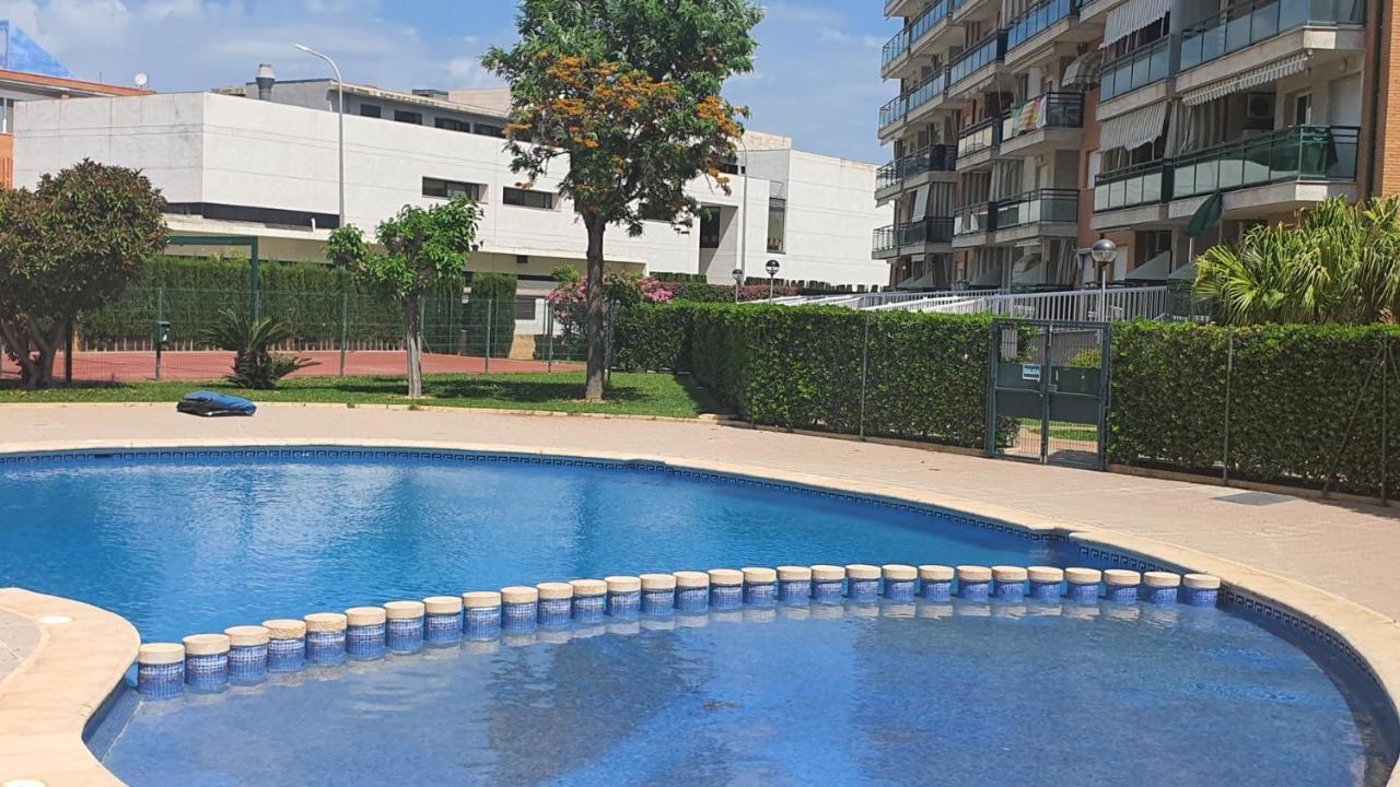 Universidad Del Mar - Alquiler Solo Familias Gandía Eksteriør bilde